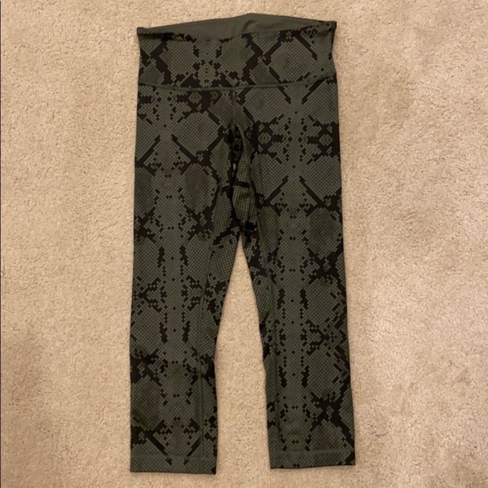 Lululemon Ziggy Snake Crop